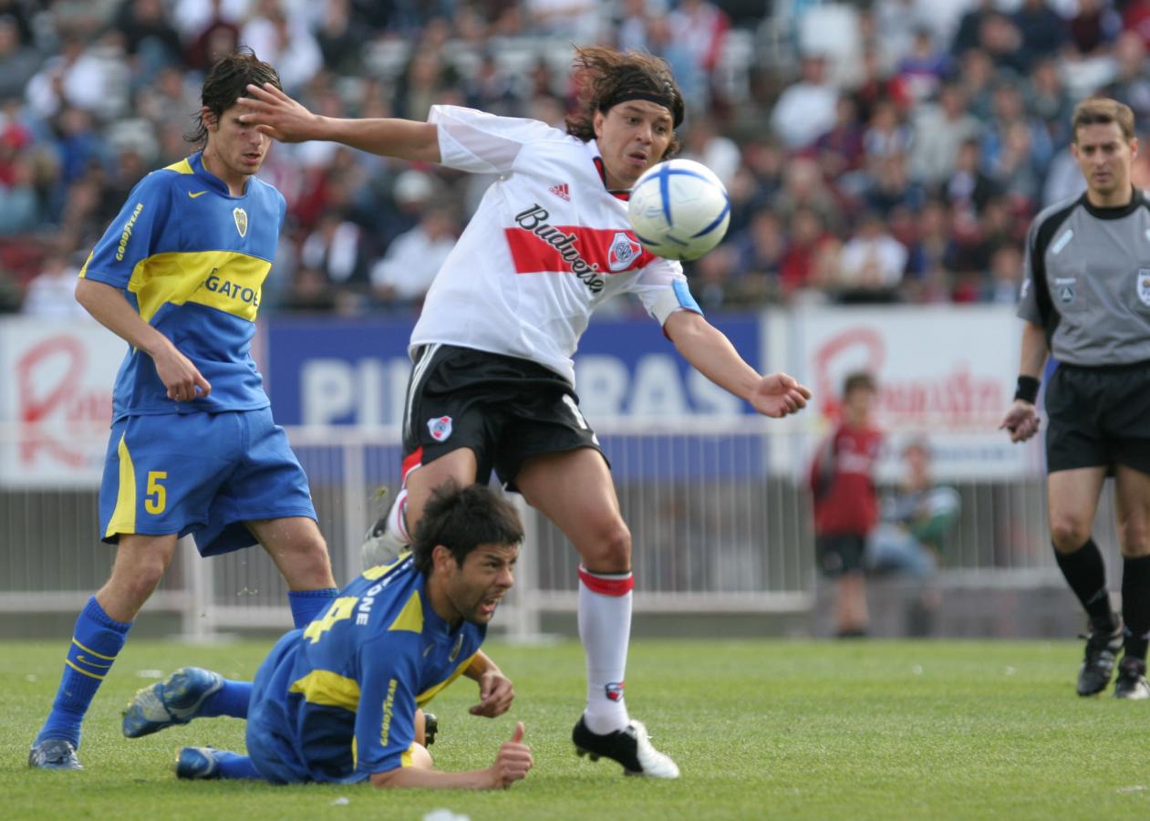 Imagen Gallardo, en el Superclásico del Apertura 2005 (FOTOBAIRES)