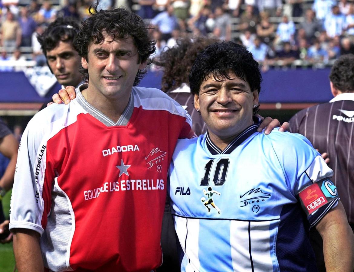 Imagen Maradona y Francescoli, rivales y amigos (AFP)