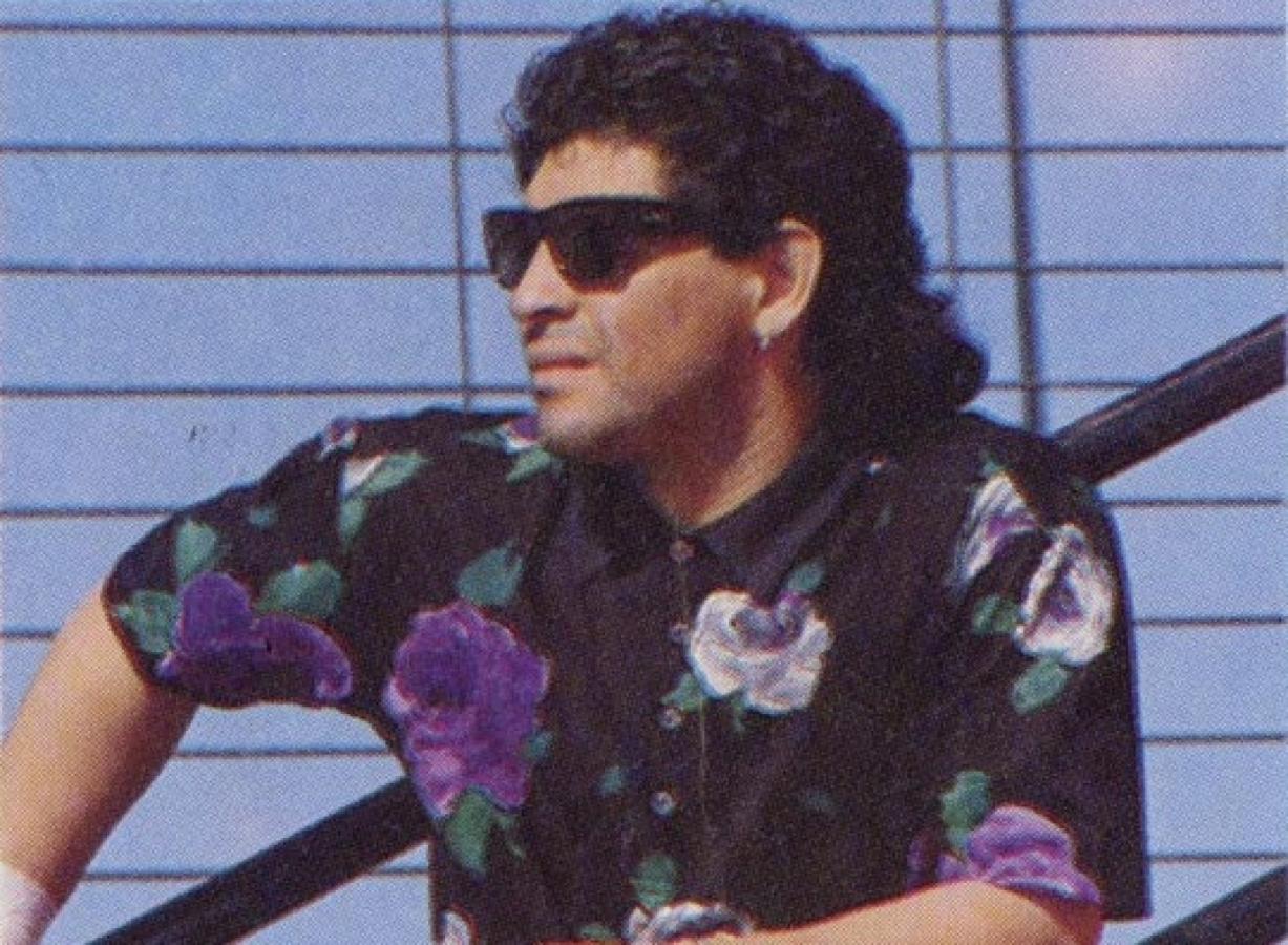 Imagen Diego Maradona, en plena final del Mundial de pádel de 1992. Foto: Paddle Magazine.