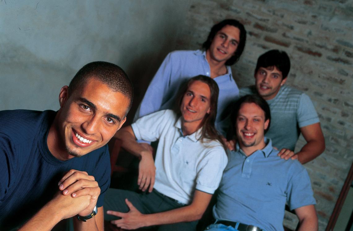 Imagen La banda de Martelli. David al frente y detrás, Mariano, Christian (arriba), Federico y Hernán (abajo).