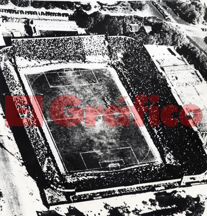 Imagen Toma aérea del viejo estadio de River, siempre colmado.