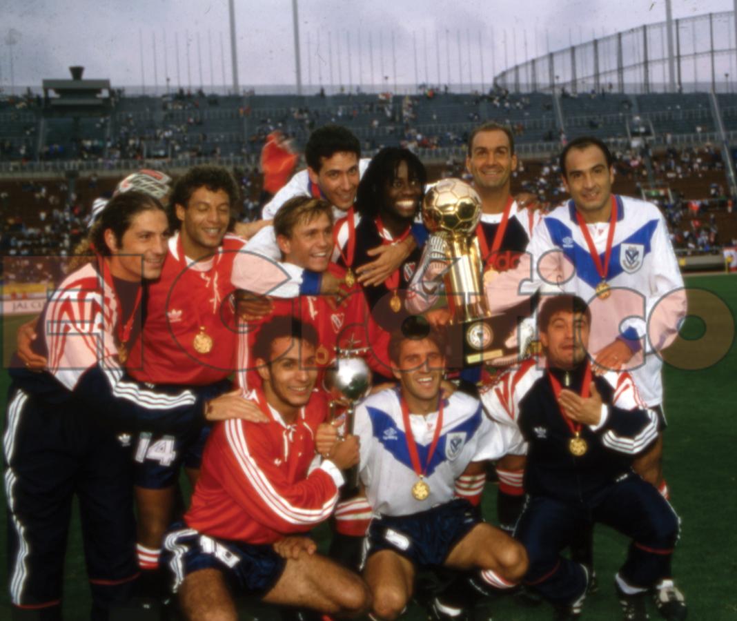Imagen Independiente campeón de la Recopa 1995.