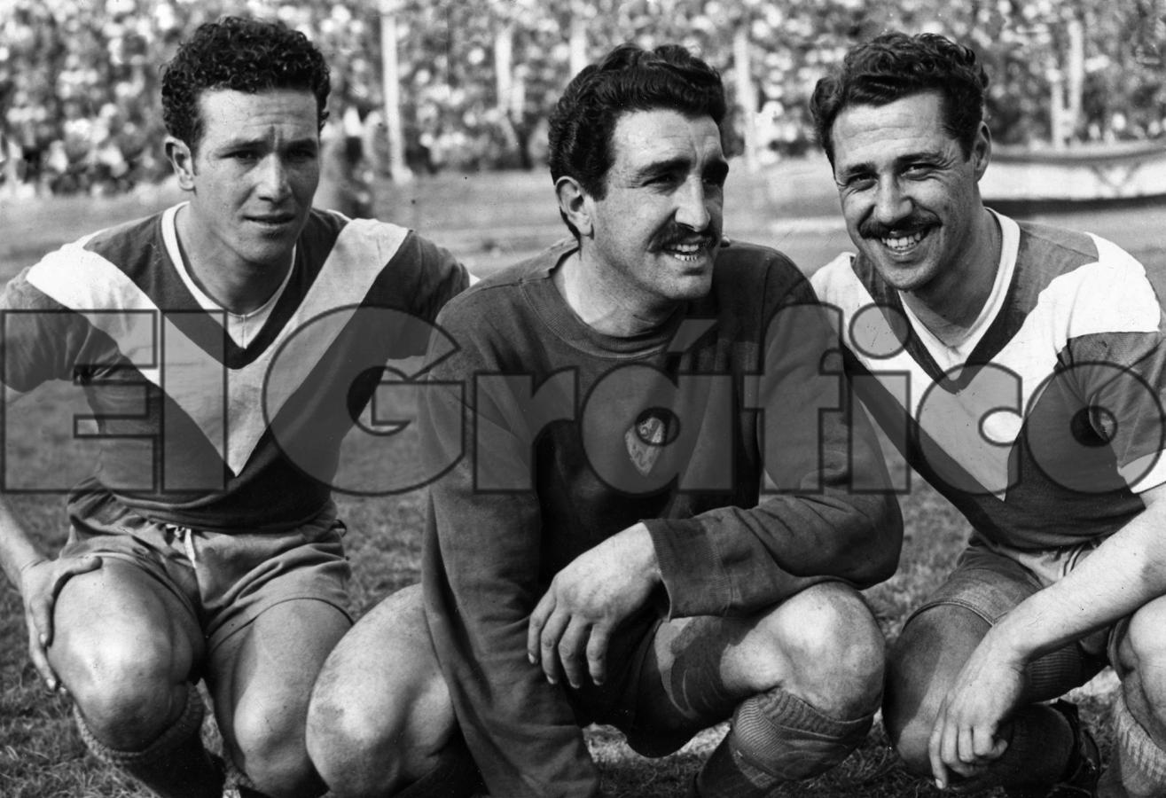 Imagen Rugilo junto a Lolín Fernández y Ferraro, en el Vélez de los años 40. 