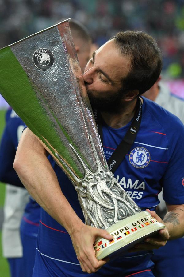 Imagen Gonzalo Higuaín, campeón con Chelsea de la Europa League 2018/19 (Kirill KUDRYAVTSEV / AFP)