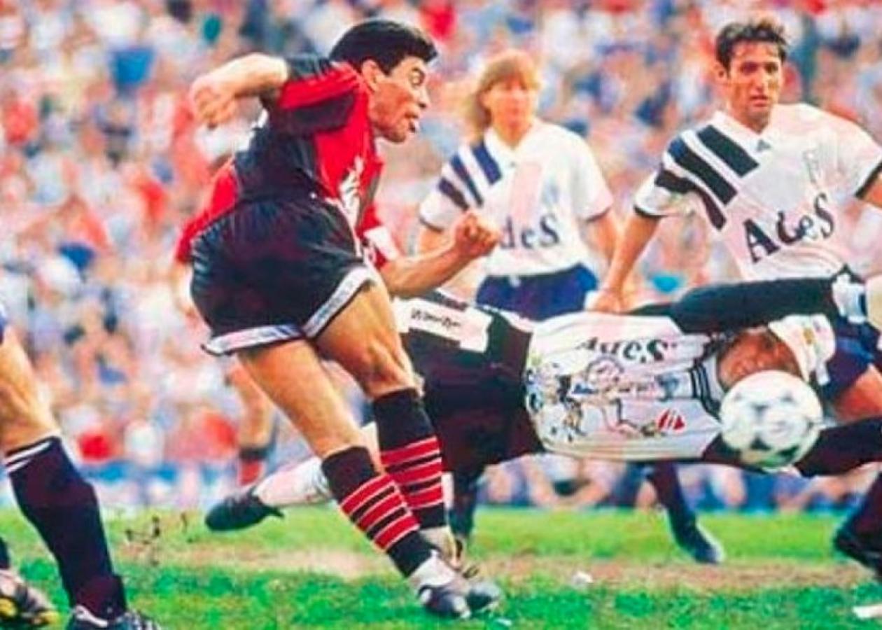 Imagen Fútbol total: Rabona de Maradona, atajada de Islas