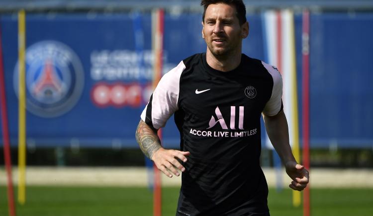 Imagen de Messi no jugará en PSG por precaución