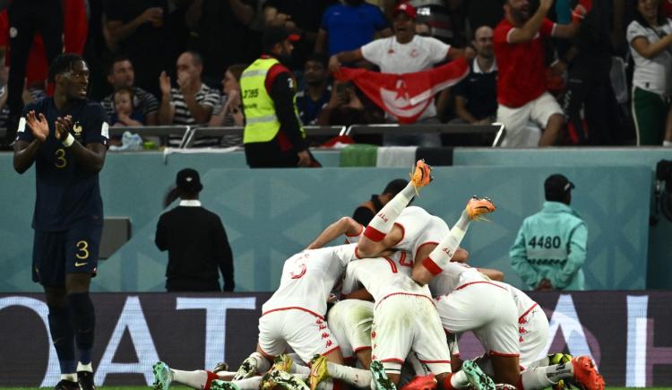 Imagen de Túnez derrotó a un mix de Francia pero no le alcanzó