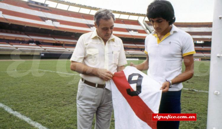Imagen de 1980. ¿Se imagina a Walter Gómez y Ramón Díaz juntos?