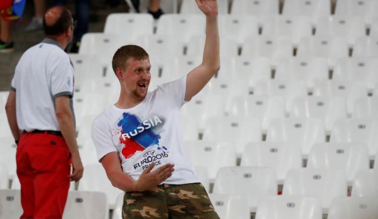 Imagen de Ola de violencia en la Euro: Francia deportó a cuatro hinchas rusos