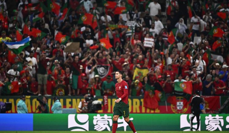 Imagen de Se cortó solo: el partido de Cristiano Ronaldo ante Suiza