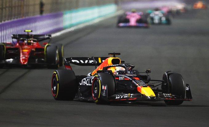 Imagen de Apareció el campeón: Max Verstappen ganó en Arabia Saudita