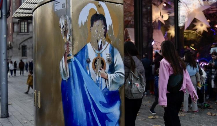 Imagen de Vandalismo: destrozan un mural de Messi en Barcelona