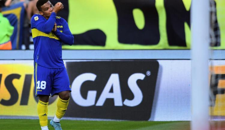 Imagen de Mirá el golazo de Frank Fabra en la final de Boca ante Tigre