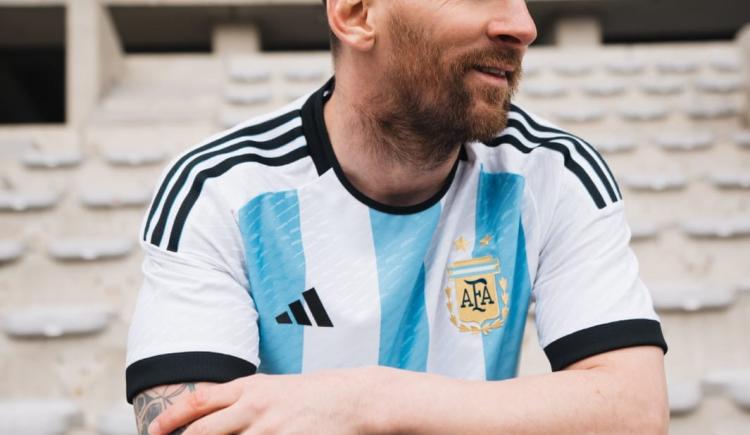 Imagen de Se presentó la nueva camiseta de la Selección Argentina