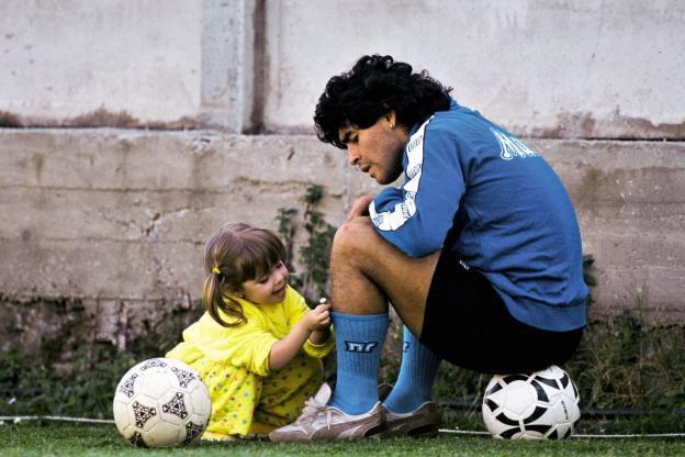 Imagen de "Margaritas", el más emotivo homenaje musical para Diego Maradona