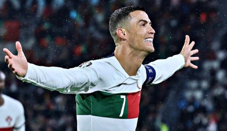 Imagen de Portugal goleó y Cristiano Ronaldo agiganta su leyenda