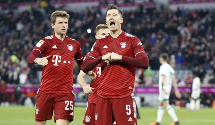 Imagen de Bayern Munich goleó con otro récord de Robert Lewandowski