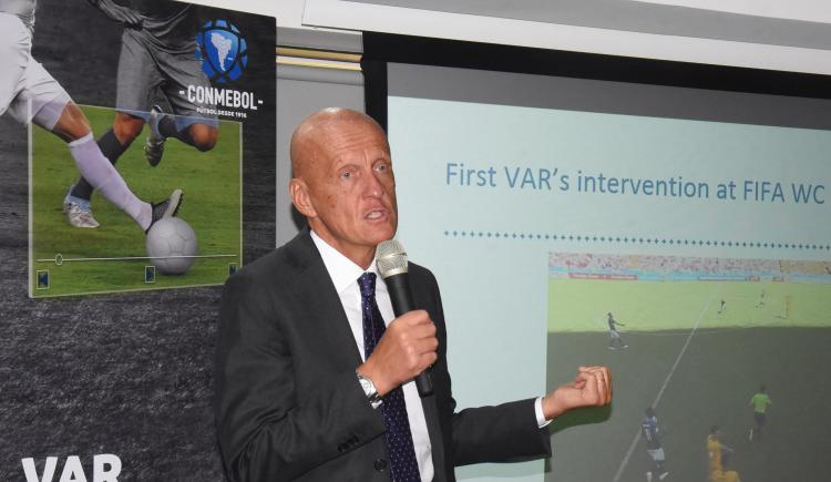 Imagen de Polémico: FIFA no publicará los audios del VAR durante el Mundial
