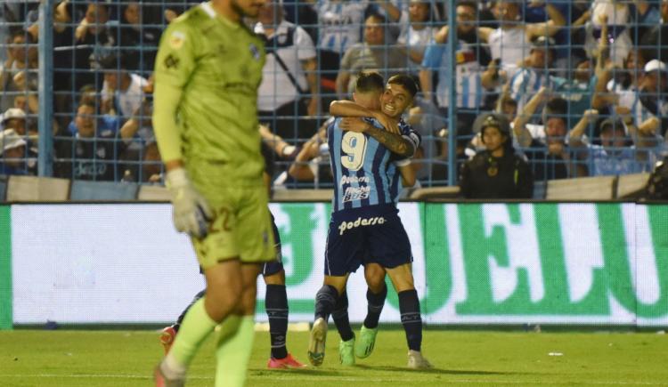 Imagen de Atlético Tucumán venció a Platense y recuperó la punta