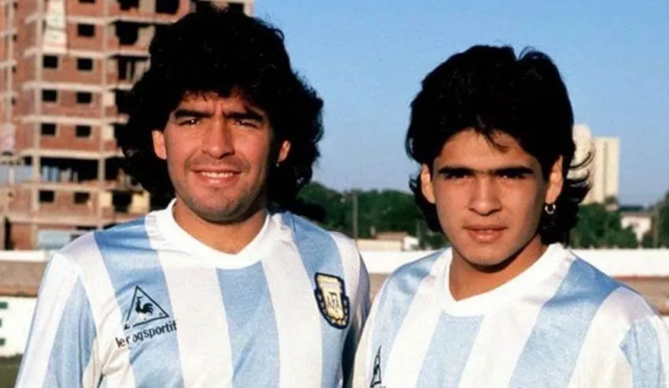 Imagen de El día que Diego Maradona presentó a Hugo