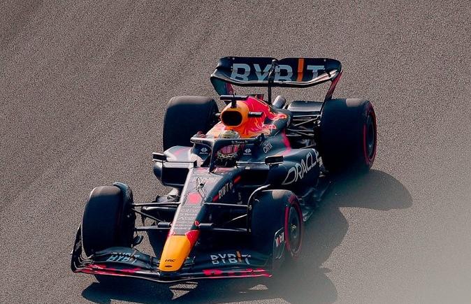 Imagen de Max Verstappen terminó la temporada con una victoria