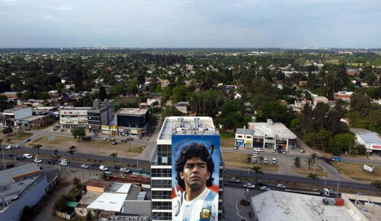 Imagen de "El homenaje más alto a Diego", un nuevo mural para Maradona